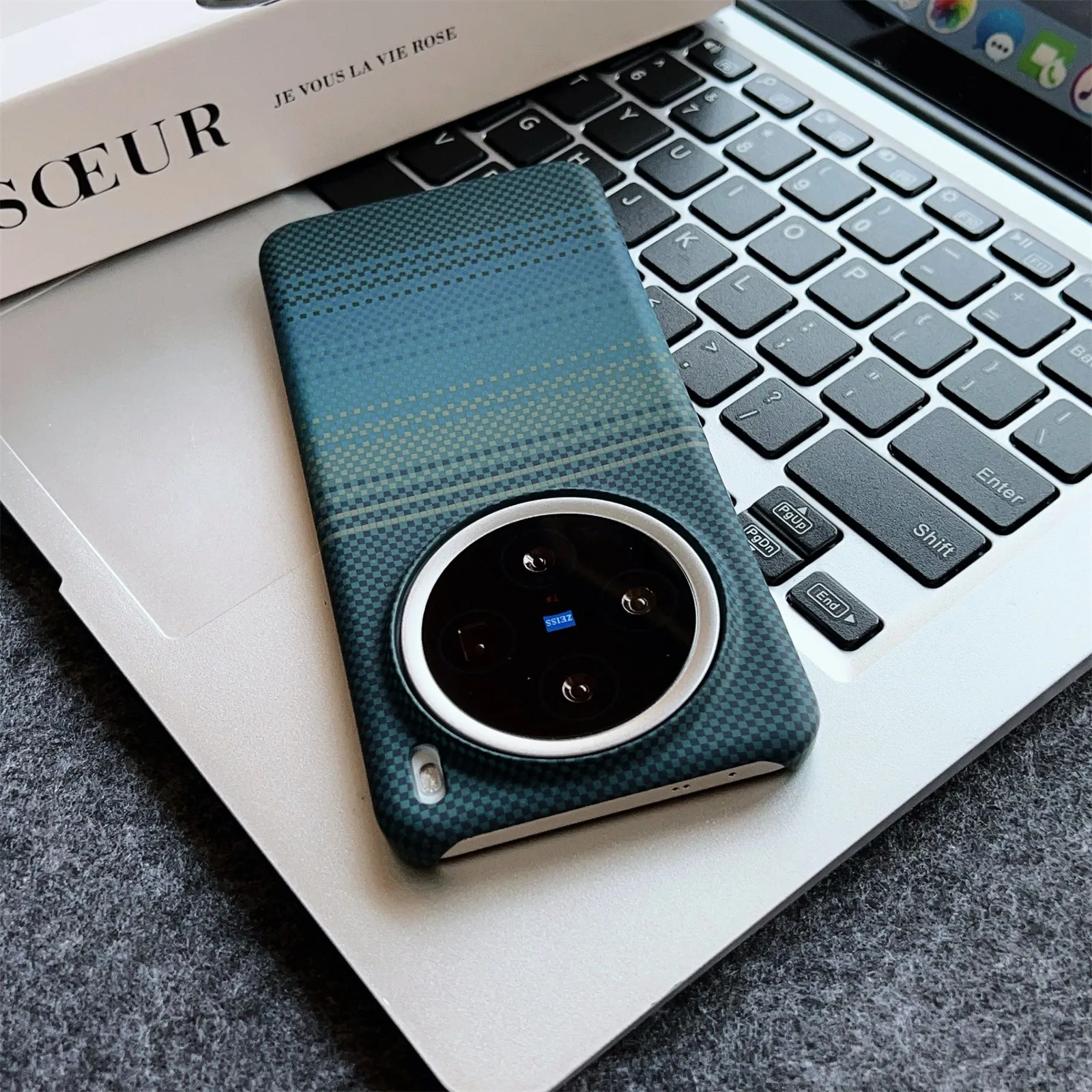 Kevlar Carbon Fiber Cover For  - Vivo X200 review and price