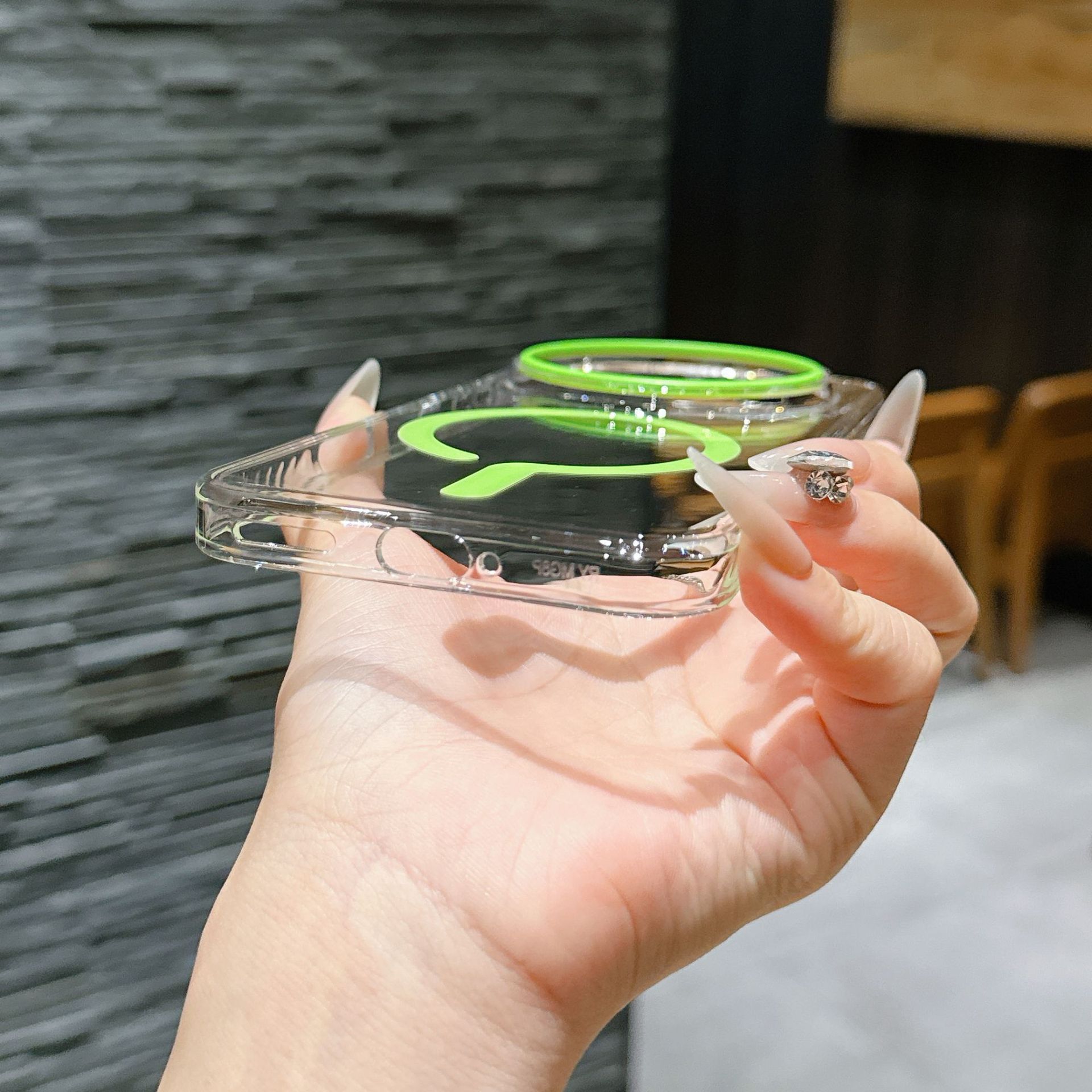 Fashion Luxury HD Transparent  - Oppo Find X8 review and price