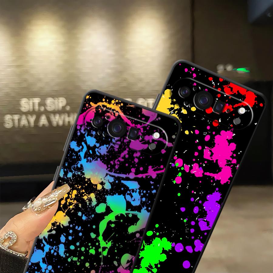Rainbow Paint Splatters Funda  - Google Pixel 9 review and price