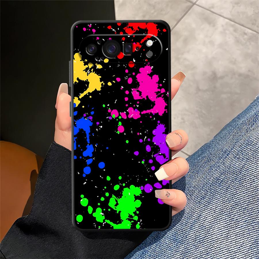 Rainbow Paint Splatters Funda  - Google Pixel 9 review and price